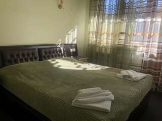 Отель Hotel - Saya Цахкадзор Двухместный номер Делюкс с 1 кроватью или 2 отдельными кроватями и балконом-7