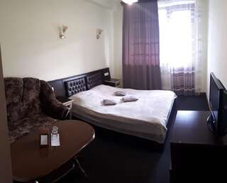 Отель Hotel - Saya Цахкадзор Двухместный номер Делюкс с 1 кроватью или 2 отдельными кроватями и балконом-13